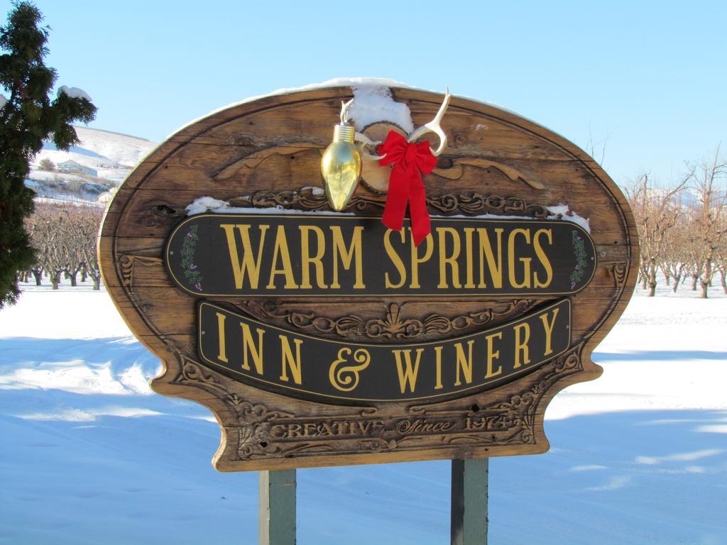 Warm Springs Inn & Winery Sunnyslope Exterior photo